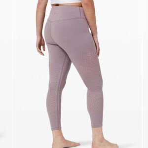 Lululemon Reveal 7/8 Tight *Digi Rain
Lunar Rock